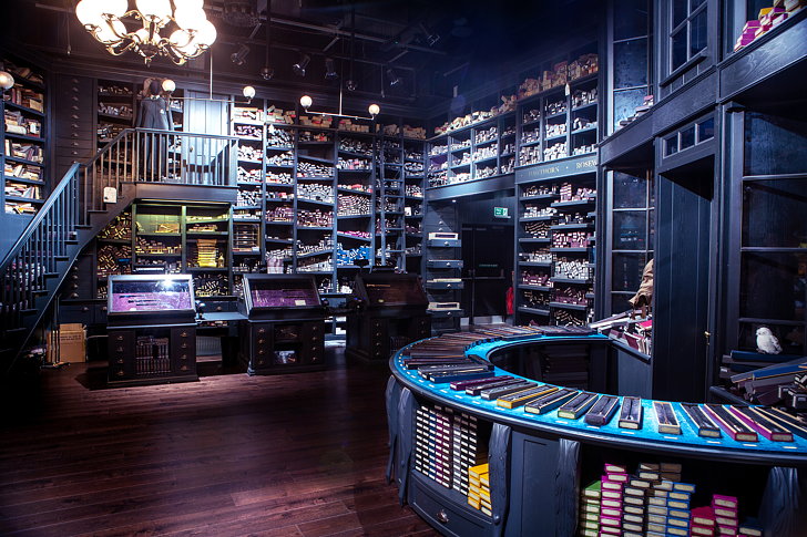 The Official Harry Potter Store – Warner Bros. Studios