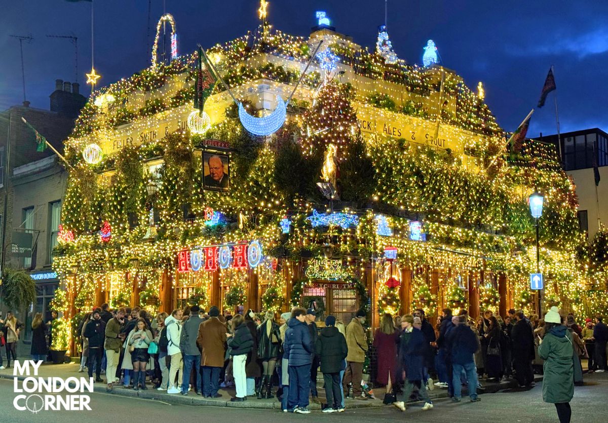 Luci di Natale al Churchill Arms